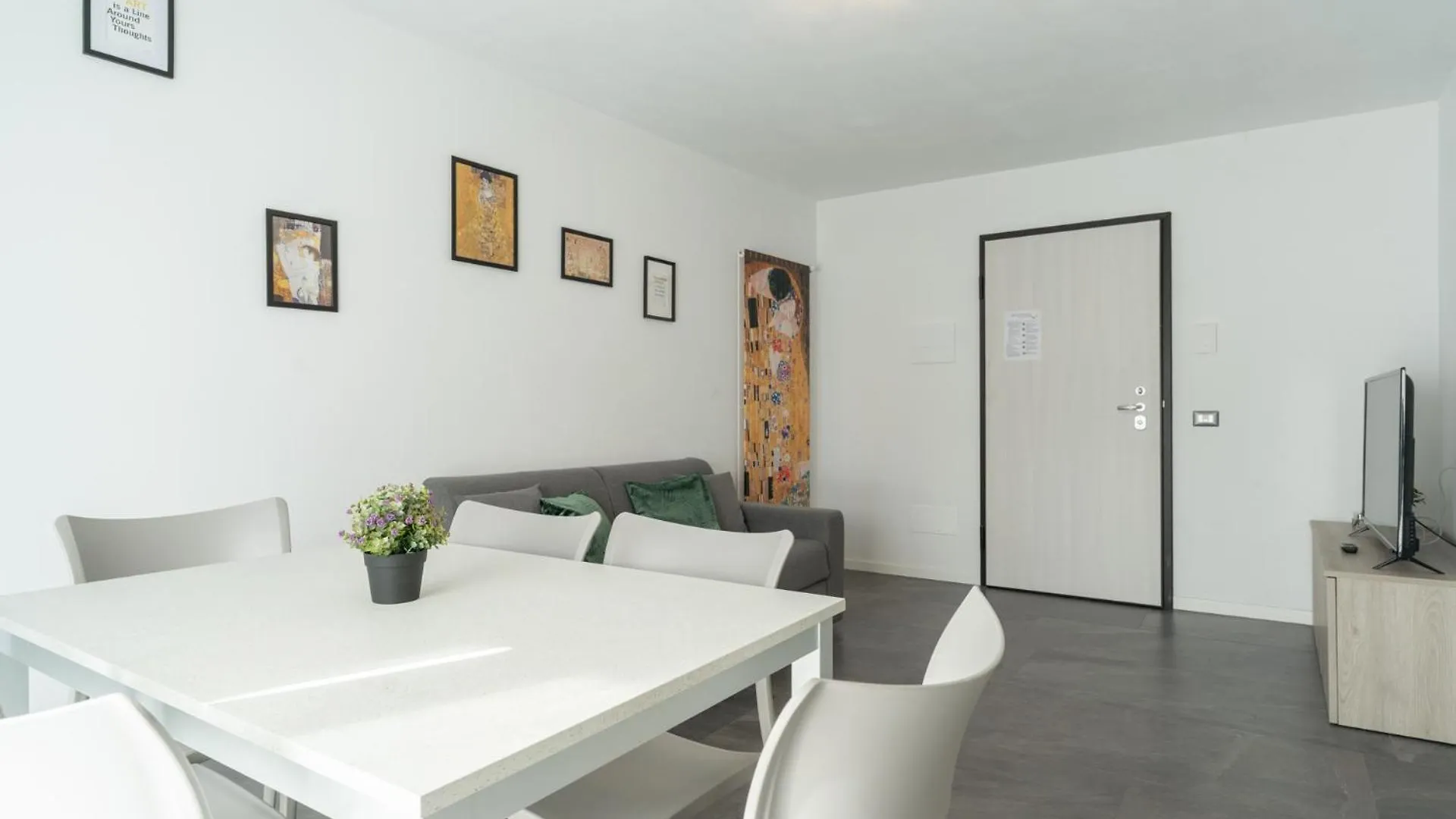 Residence La Corte Di San Rocco Cremeno 0*,